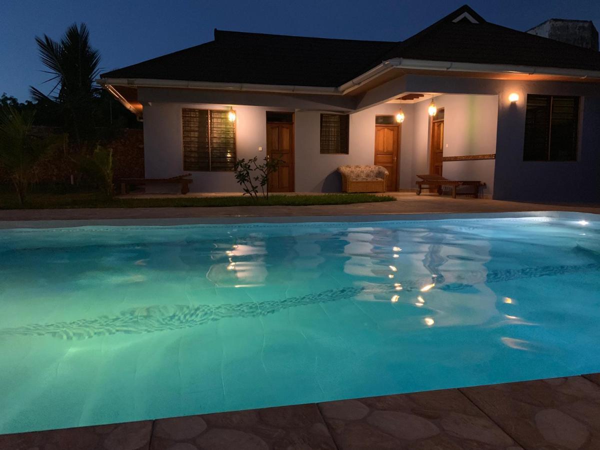 Lions Home Diani Beach Extérieur photo
