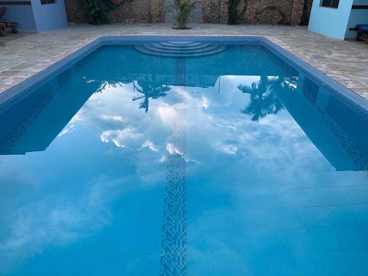 Lions Home Diani Beach Extérieur photo