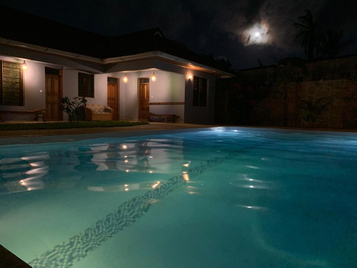 Lions Home Diani Beach Extérieur photo